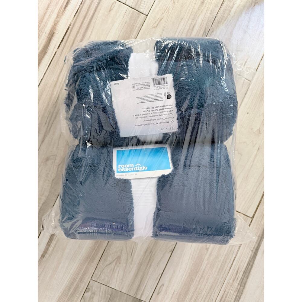 Room Essentials, Fluffy Two Packs Blue Throw 50x60 NWT